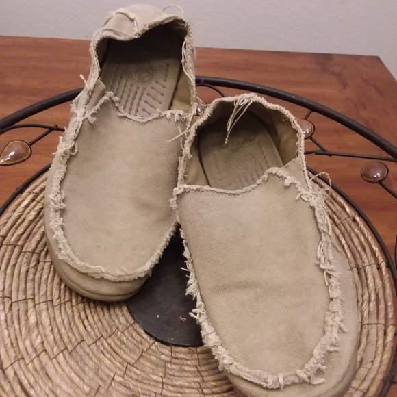 Crocs - Picture 3 of 8